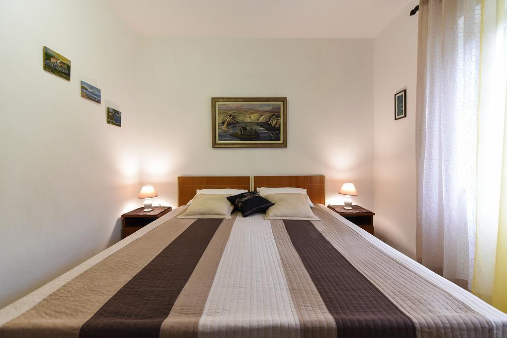 Dado Apartment