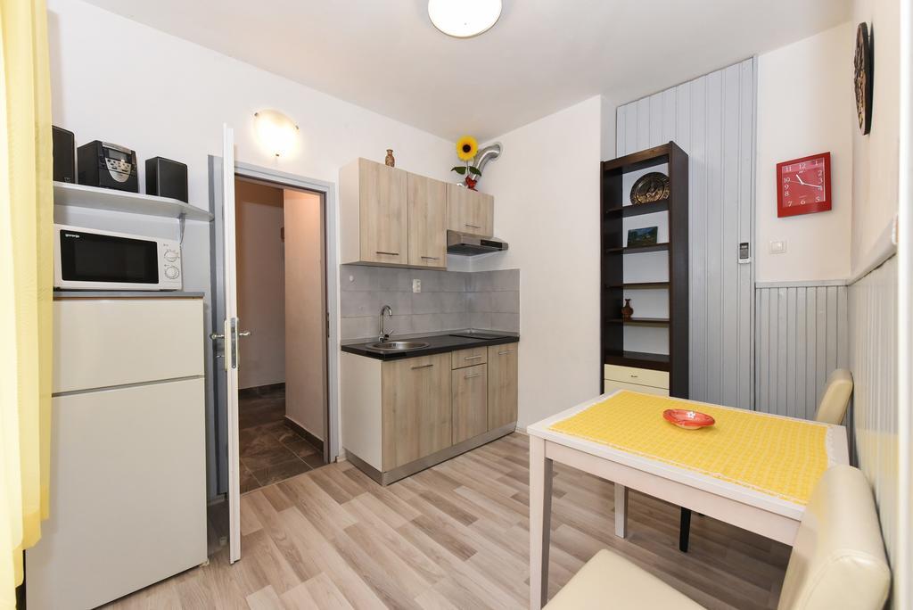 Dado Apartment