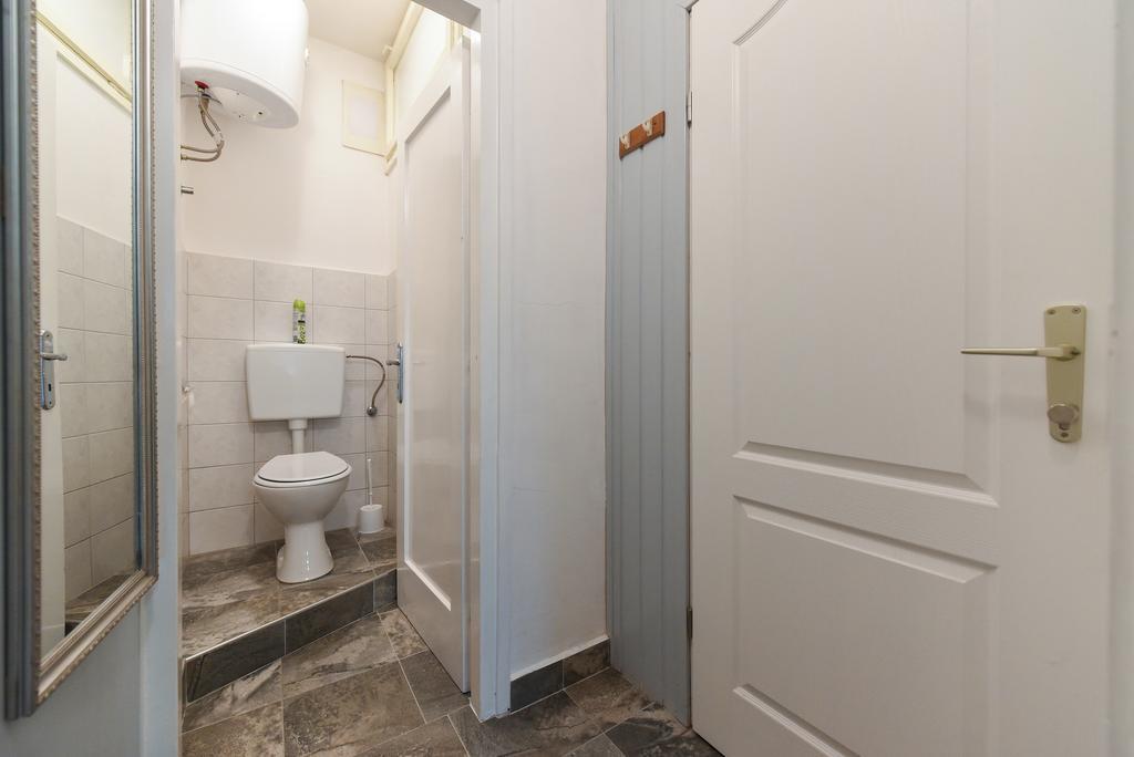 Dado Apartment