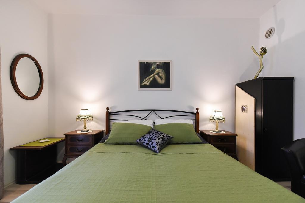 Dado Apartment *